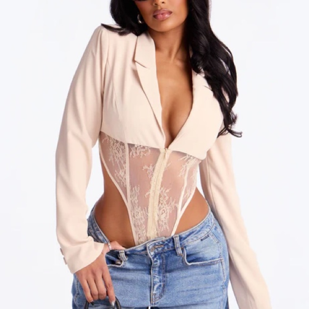 FN Isabella Shoulder Pads Lace Bodysuit - Beige